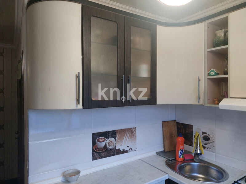 Продажа 4-комнатной квартиры, 61 м² - Продажа четырехкомнатных квартир в кирпичном доме в Караганде - страница 4 фото 8 из 24