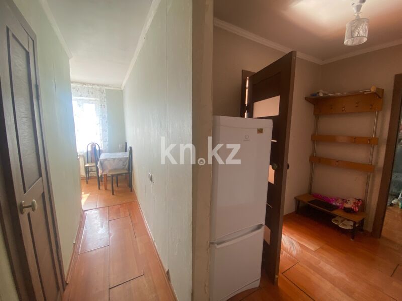 Продажа 2-комнатной квартиры, 42.5 м² - Продажа двухкомнатных квартир в панельном доме в Караганде - страница 15 фото 14 из 19