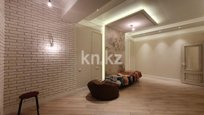 Продажа 5-комнатной квартиры, 200 м² - Продажа пятикомнатных и более квартир в Алматы - страница 4 фото 15 из 20