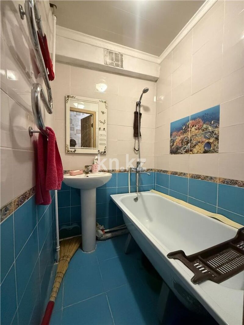 Продажа 2-комнатной квартиры, 43 м² - Продажа двухкомнатных квартир в панельном доме в Караганде - страница 16 фото 11 из 13