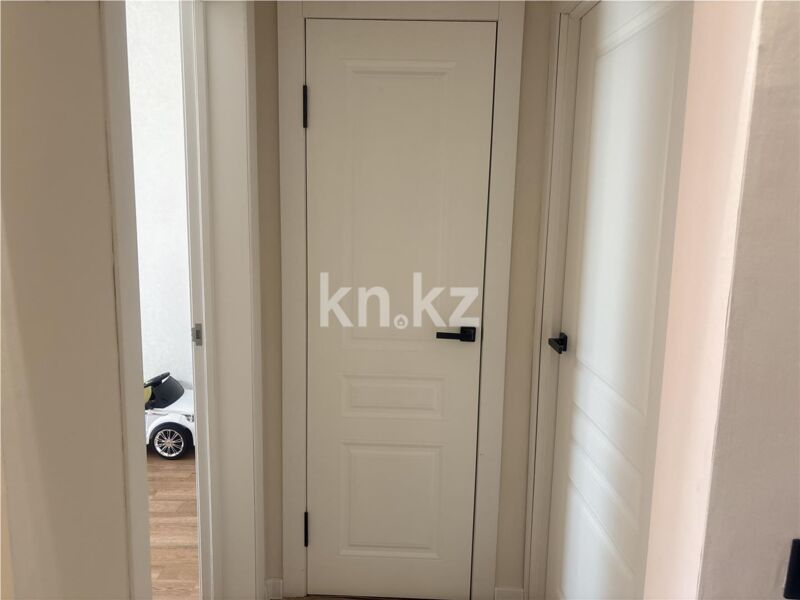 Продажа 4-комнатной квартиры, 77 м² - Продажа четырехкомнатных квартир в панельном доме в Караганде фото 21 из 31