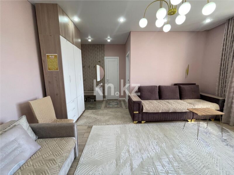 Продажа 1-комнатной квартиры, 39 м² - Продажа однокомнатных квартир на Юго-Востоке Караганды - страница 8 фото 2 из 12