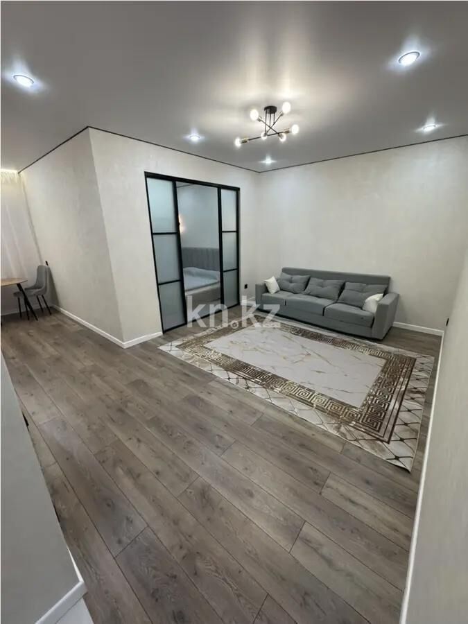 Продажа 2-комнатной квартиры, 42 м² - Продажа двухкомнатных квартир в Жетысуском р-не Алматы - страница 10 фото 1 из 4