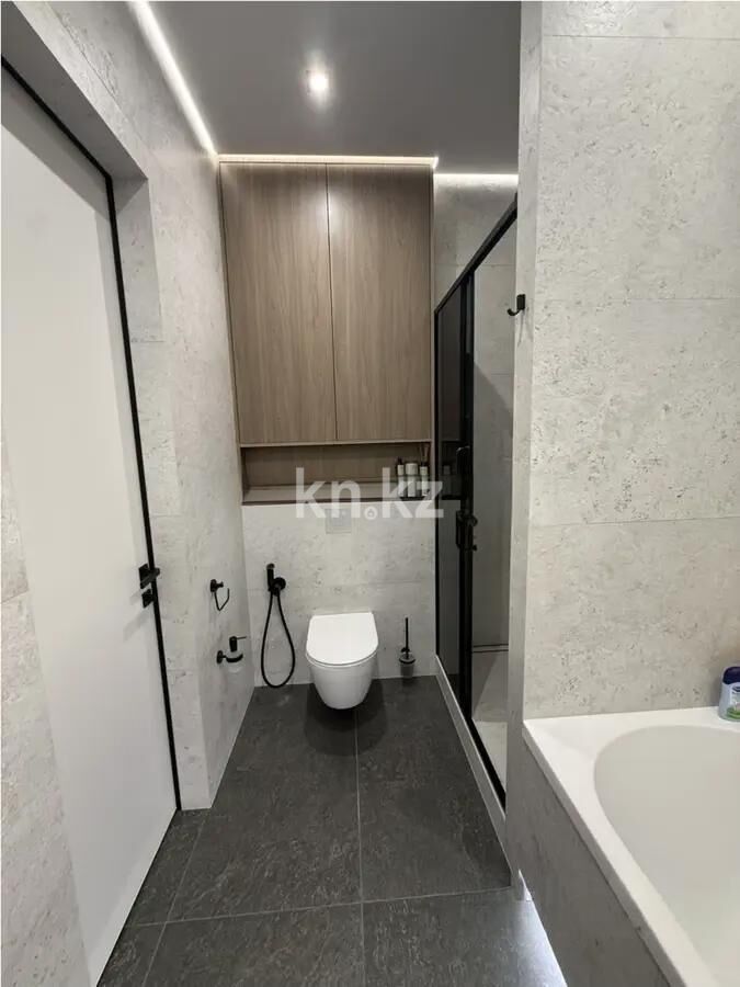 Продажа 3-комнатной квартиры, 95 м² - Продажа квартир в кирпичном доме в Караганде фото 5 из 6