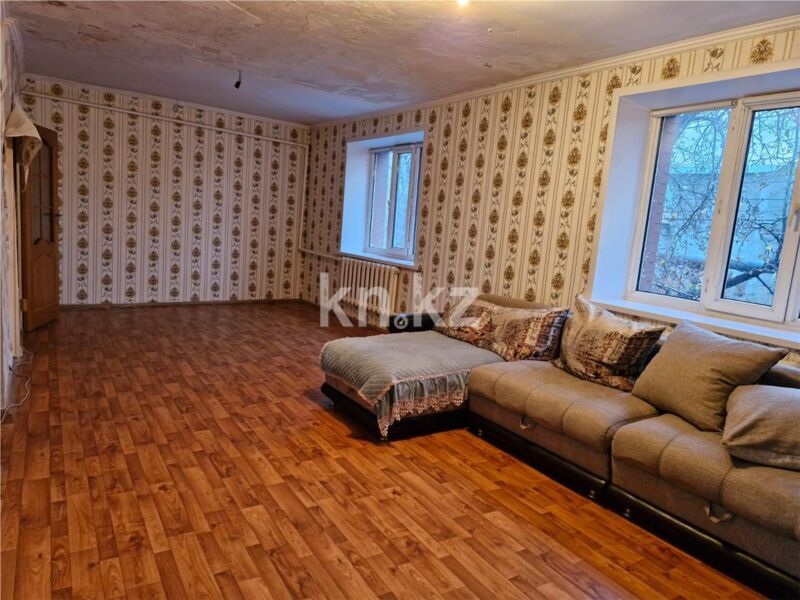 Продажа 10-комнатного дома, 231 м² - Продажа домов, коттеджей в Караганде - страница 4 фото 15 из 33