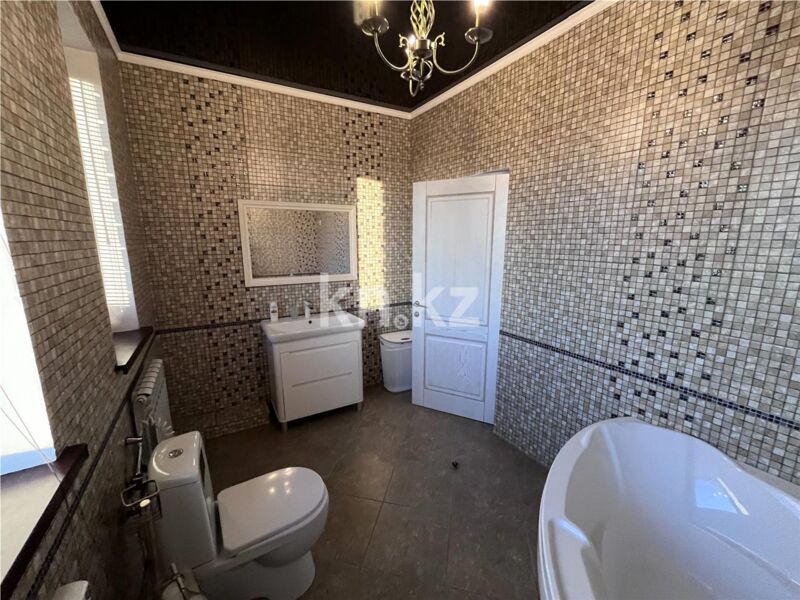 Продажа 5-комнатного дома, 283.2 м² - Продажа домов, коттеджей в Караганде - страница 5 фото 18 из 31