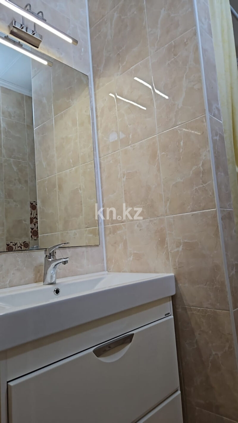 Продажа 4-комнатной квартиры, 95.2 м² - Продажа четырехкомнатных квартир в кирпичном доме в Караганде - страница 5 фото 18 из 19