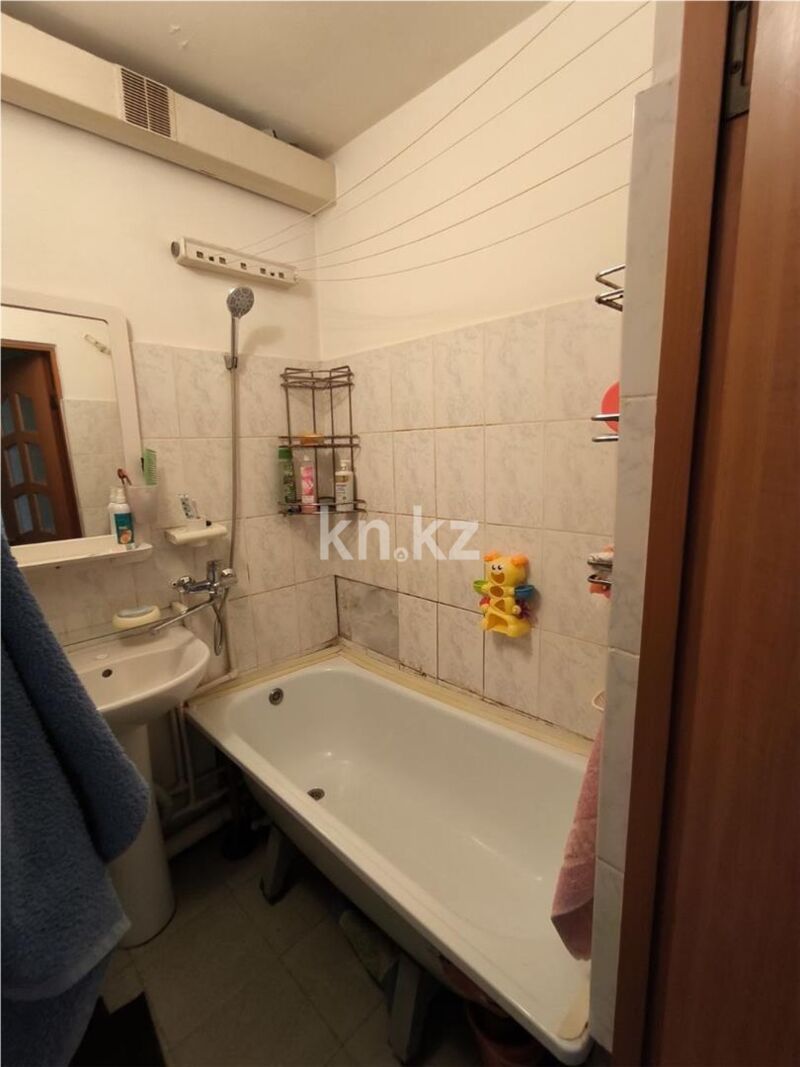 Продажа 2-комнатной квартиры, 43 м² - Продажа двухкомнатных квартир в панельном доме в Караганде - страница 14 фото 4 из 6