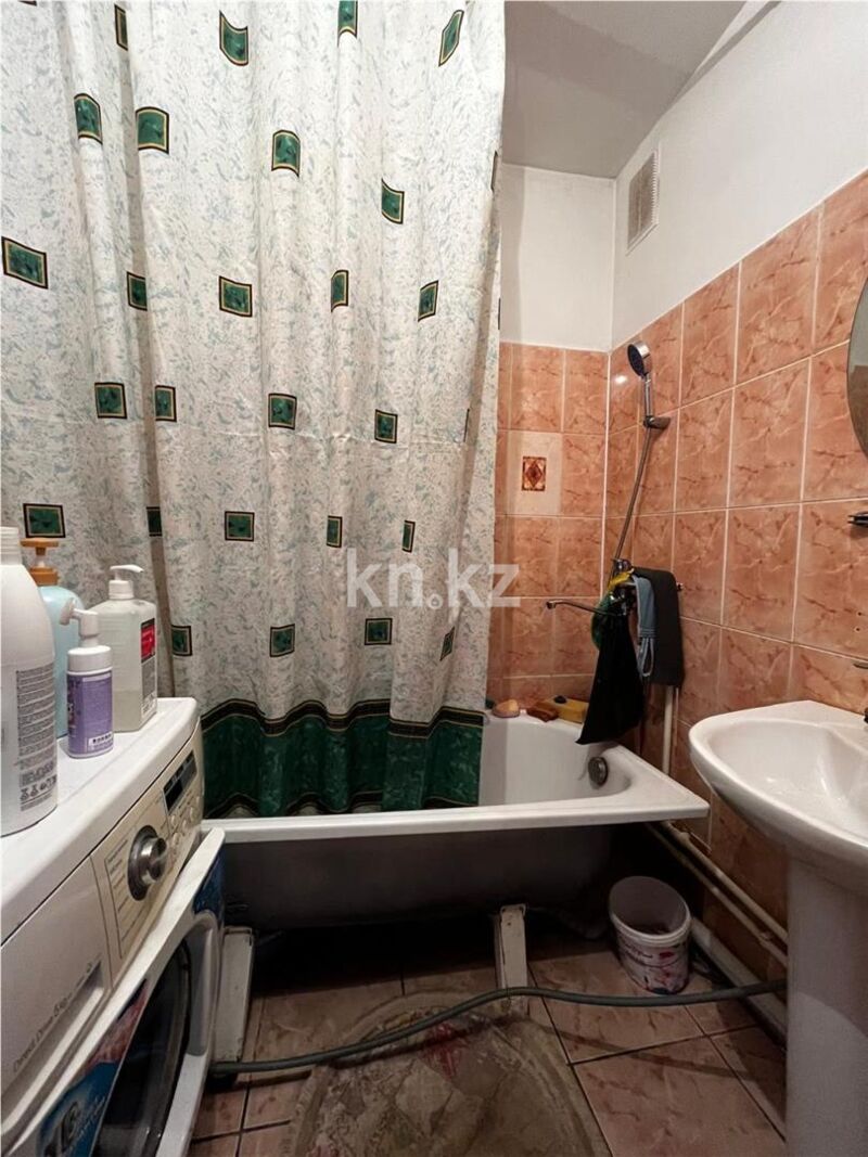 Продажа 3-комнатной квартиры, 65 м² - Продажа трехкомнатных квартир в Караганде - страница 9 фото 7 из 11
