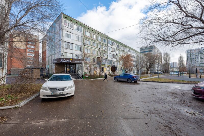 Продажа 4-комнатной квартиры, 91.9 м² - Продажа квартир в панельном доме в Астане - страница 14 фото 13 из 35