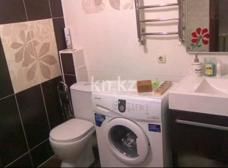 Аренда 1-комнатной квартиры, 42 м² - Аренда квартир помесячно в Алматы фото 1 из 5