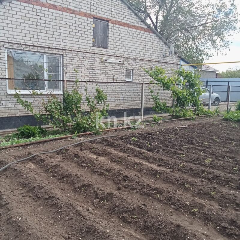 Продажа 4-комнатного дома, 104 м² - Продажа четырехкомнатных домов, коттеджей в Уральске фото 1 из 28