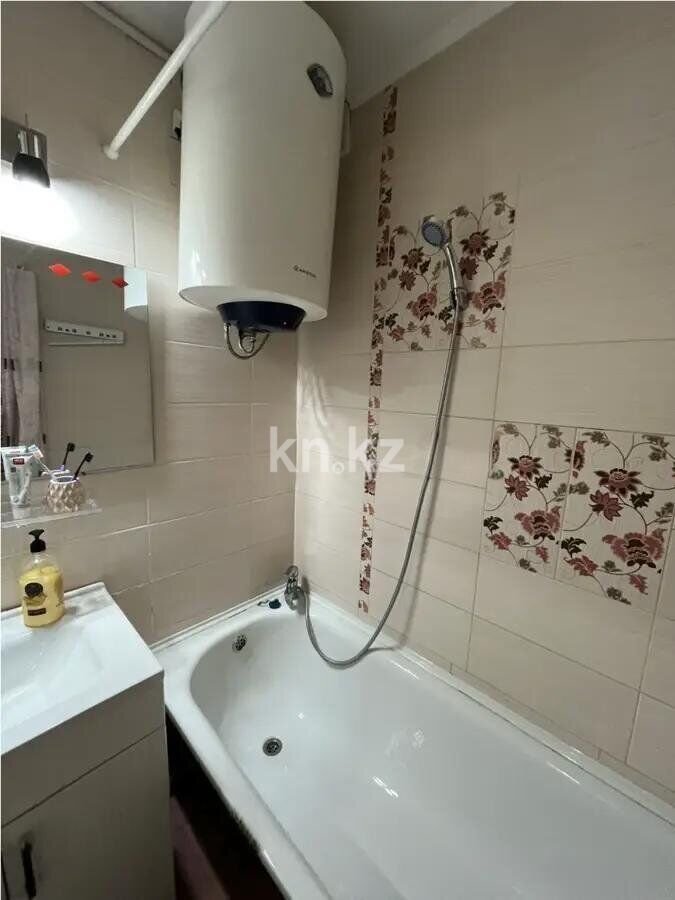 Продажа 3-комнатной квартиры, 63 м² - Продажа трехкомнатных квартир от собственников в Караганде фото 5 из 8
