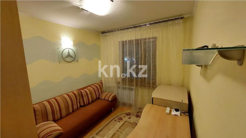 Продажа 4-комнатной квартиры, 80 м² - Продажа четырехкомнатных квартир в панельном доме в Караганде - страница 6 фото 4 из 8