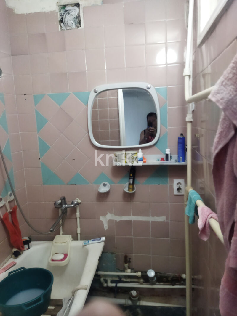 Продажа 4-комнатной квартиры, 60 м² - Продажа четырехкомнатных квартир в Караганде - страница 3 фото 2 из 7
