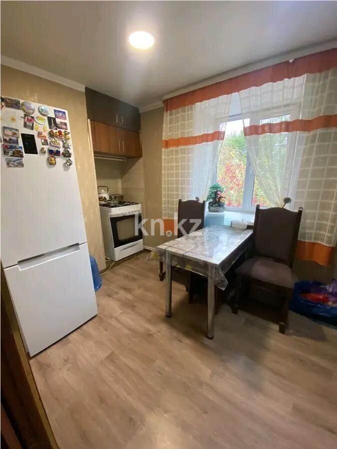 Продажа 1-комнатной квартиры, 40 м² - Продажа квартир от собственников в Караганде фото 2 из 4