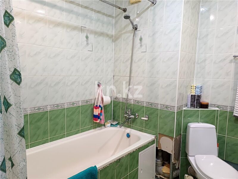 Продажа 3-комнатной квартиры, 64 м² - Продажа трехкомнатных квартир в панельном доме в Караганде - страница 2 фото 7 из 12