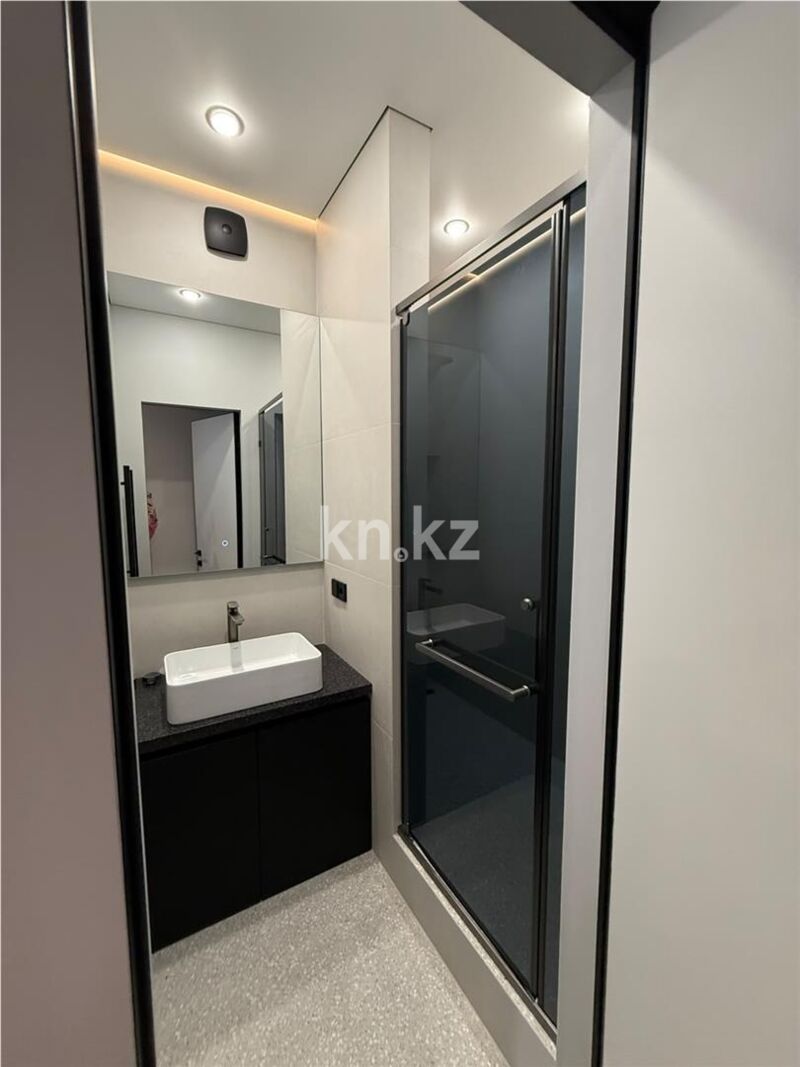 Продажа 2-комнатной квартиры, 68 м² - Продажа двухкомнатных квартир в кирпичном доме в Караганде - страница 9 фото 12 из 16
