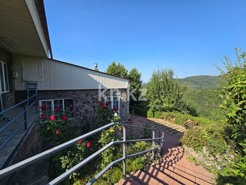 Продажа 5-комнатного дома, 209 м² - Продажа зданий в Усть-Каменогорске фото 4 из 40