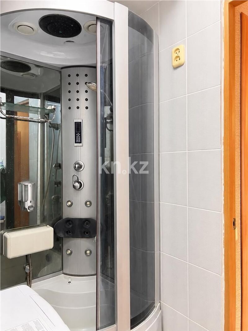Продажа 4-комнатной квартиры, 77 м² - Продажа четырехкомнатных квартир в панельном доме в Караганде - страница 3 фото 24 из 36