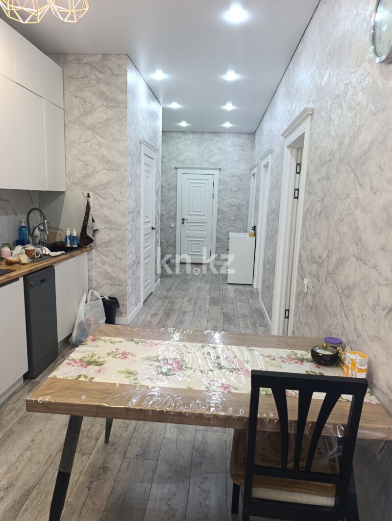 Продажа 3-комнатной квартиры, 75.2 м² - Продажа квартир в кирпичном доме в Караганде - страница 65 фото 4 из 23