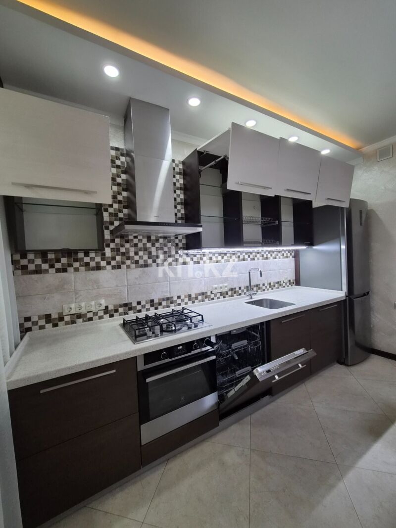 Продажа 3-комнатной квартиры, 67 м² - Продажа жилой и коммерческой недвижимости в Алматы фото 1 из 15