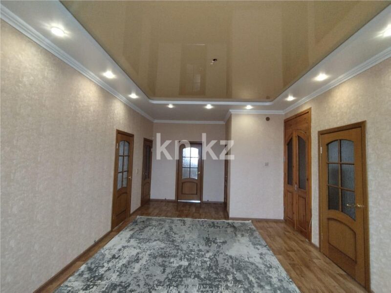 Продажа 7-комнатного дома, 250 м² - Продажа домов, коттеджей в Караганде - страница 4 фото 7 из 24