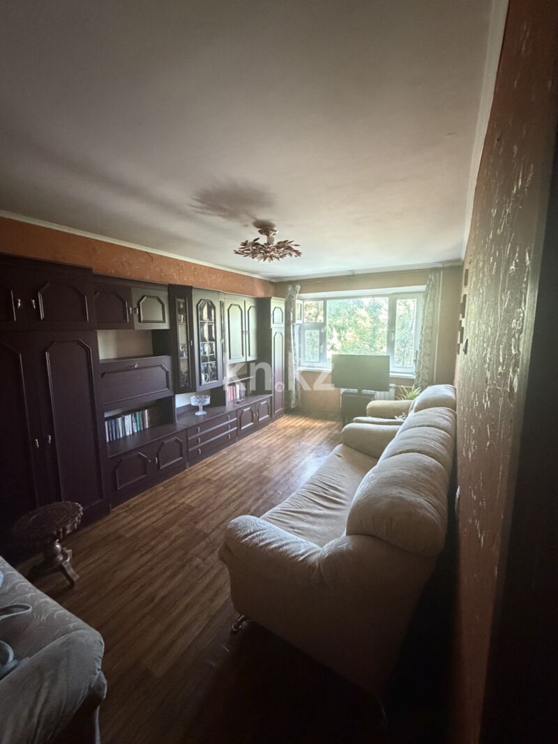 Продажа 3-комнатной квартиры, 61.7 м² - Продажа трехкомнатных квартир в панельном доме в Караганде - страница 12 фото 1 из 6