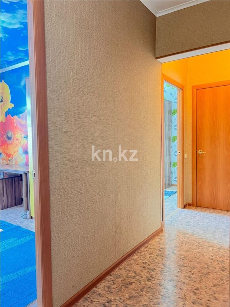 Продажа 4-комнатной квартиры, 77 м² - Продажа четырехкомнатных квартир в панельном доме в Караганде - страница 3 фото 26 из 36