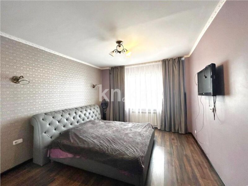 Продажа 3-комнатной квартиры, 90 м² - Продажа квартир в блочном доме в Караганде фото 1 из 11