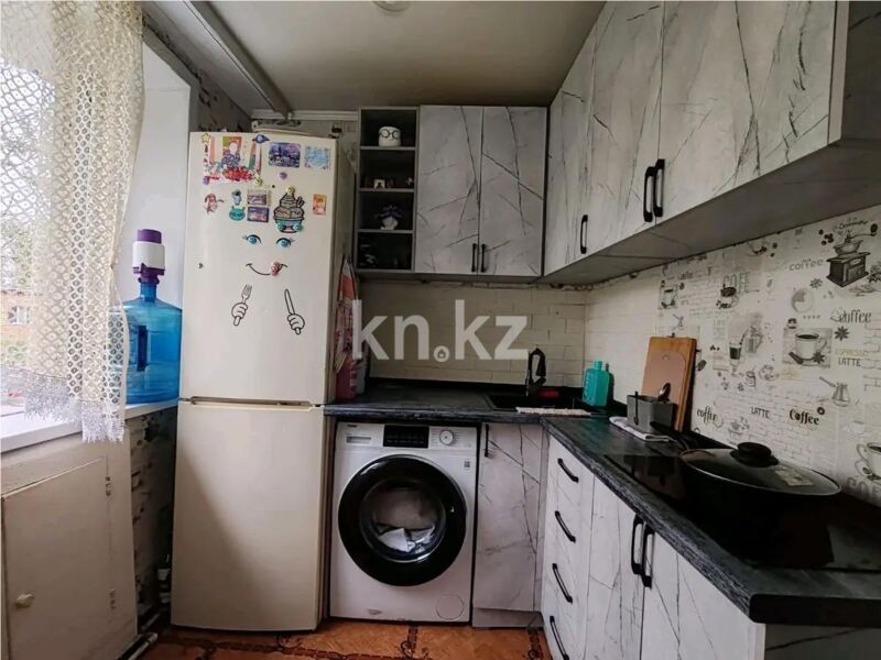 Продажа 3-комнатной квартиры, 52 м² - Продажа трехкомнатных квартир в Майкудуке Караганды - страница 7 фото 4 из 9