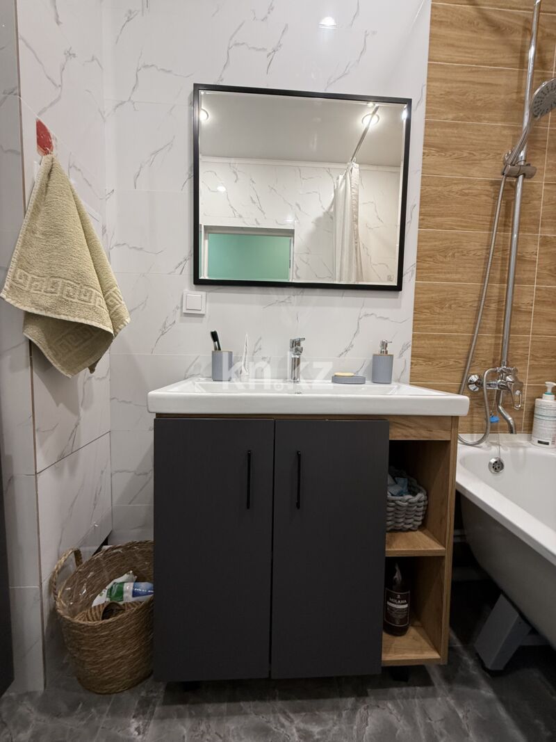 Продажа 2-комнатной квартиры, 60 м² - Продажа квартир в районе Юго-Восток в Караганде фото 18 из 31