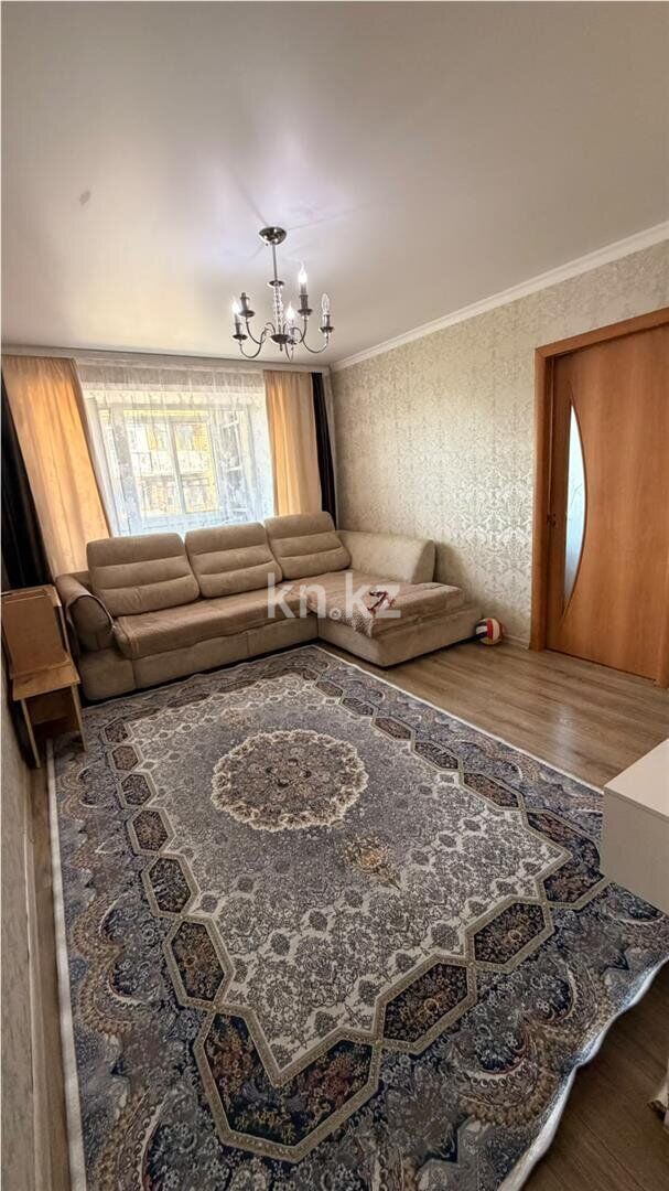 Продажа 3-комнатной квартиры, 57 м² - Продажа квартир в кирпичном доме в Караганде фото 1 из 14