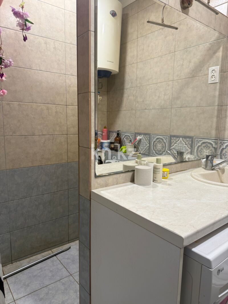 Продажа 3-комнатной квартиры, 80 м² - Продажа квартир в блочном доме в Караганде фото 7 из 8