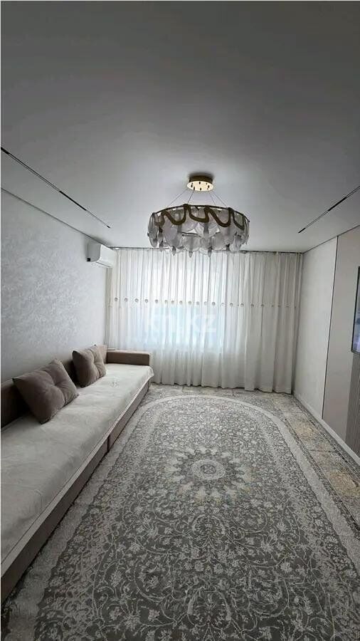 Продажа 4-комнатной квартиры, 100 м² - Продажа четырехкомнатных квартир в кирпичном доме в Казахстане фото 1 из 4