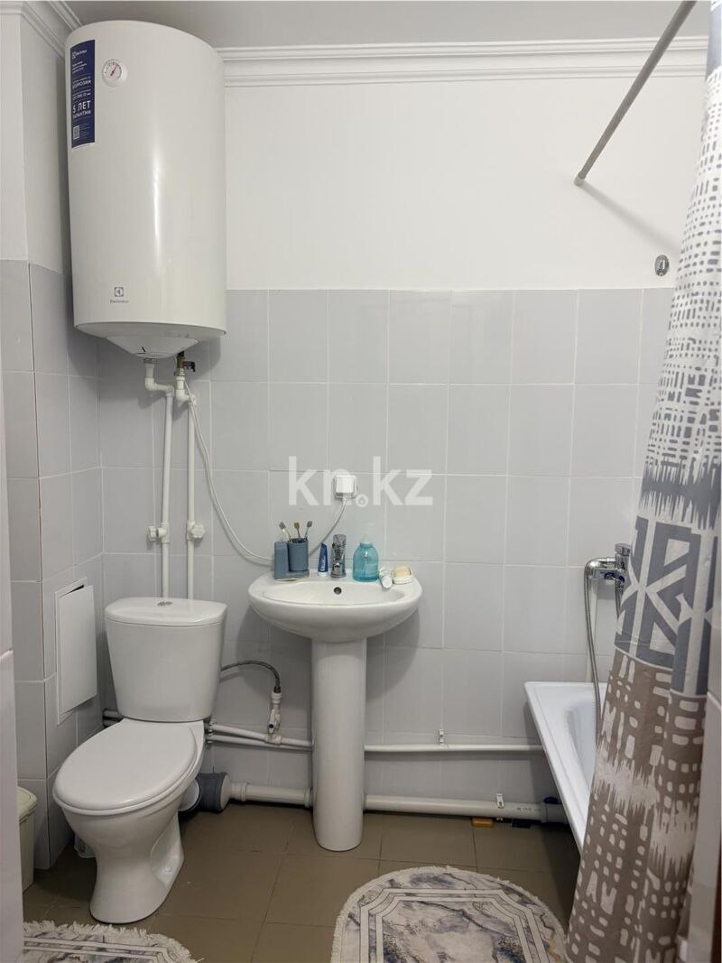 Продажа 2-комнатной квартиры, 70 м² - Продажа квартир в монолитно-каркасном доме в Караганде - страница 2 фото 16 из 25