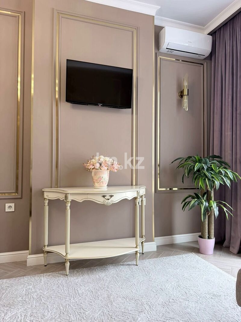 Аренда 2-комнатной квартиры, 55 м² - Аренда квартир помесячно в Алмалинском р-не Алматы фото 1 из 7
