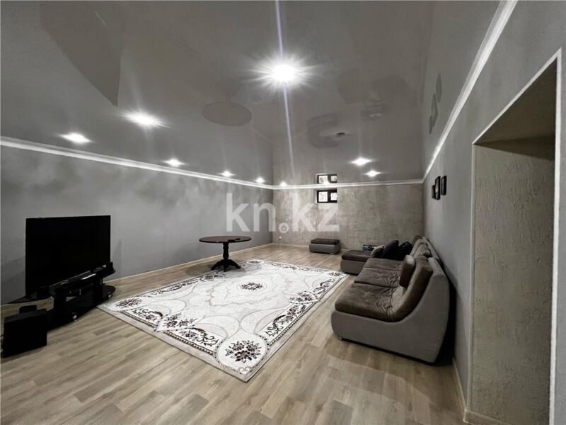 Продажа 7-комнатного дома, 320 м² - Продажа домов, коттеджей в Караганде - страница 4 фото 25 из 36