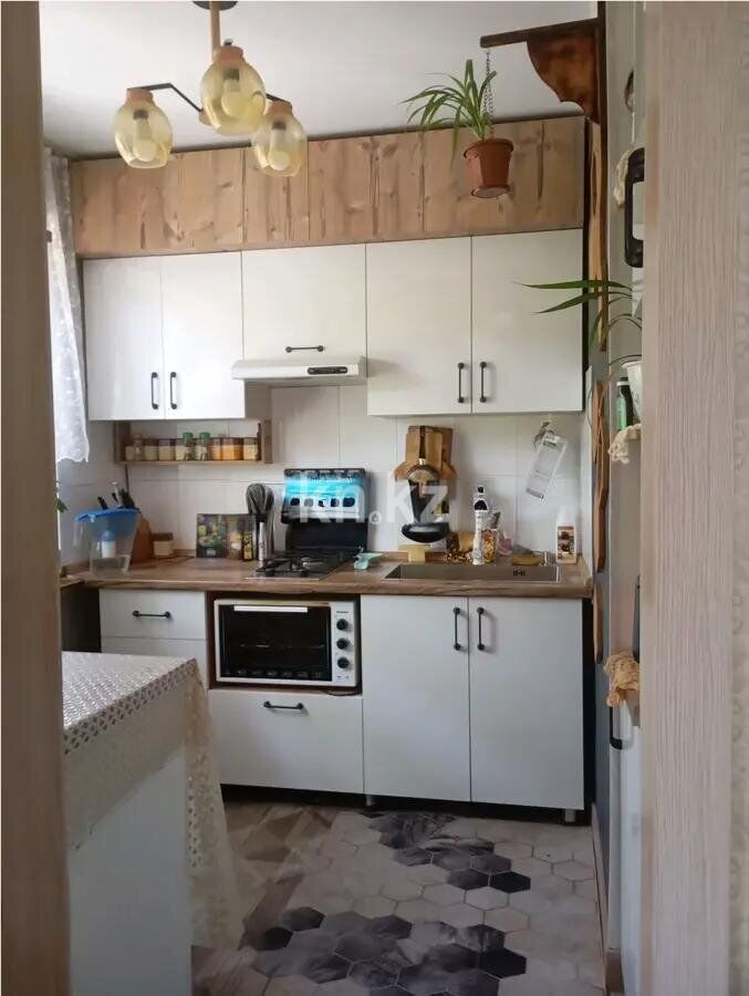 Продажа 3-комнатной квартиры, 48 м² - Продажа трехкомнатных квартир в Пришахтинске Караганды фото 2 из 3