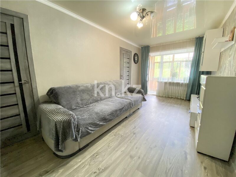 Продажа 3-комнатной квартиры, 55 м² - Продажа трехкомнатных квартир в районе ЖБИ Караганды фото 1 из 14