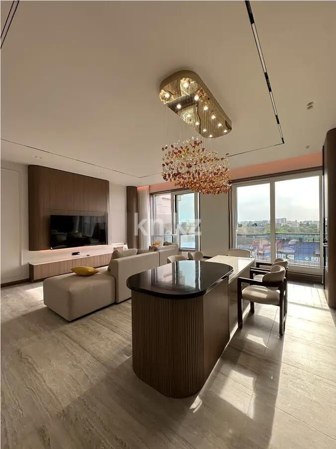 Продажа 3-комнатной квартиры, 140 м² - Продажа трехкомнатных квартир в кирпичном доме в Алматы - страница 4 фото 1 из 10