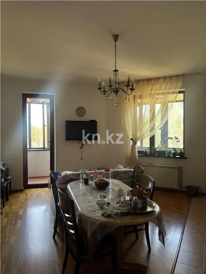 Продажа 4-комнатной квартиры, 200 м² - Продажа квартир в монолитно-каркасном доме в Казахстане - страница 49 фото 3 из 4