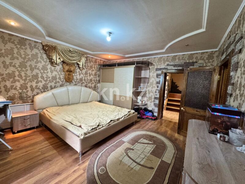 Продажа 5-комнатного дома, 373 м² - Продажа домов, коттеджей в Караганде - страница 4 фото 9 из 38