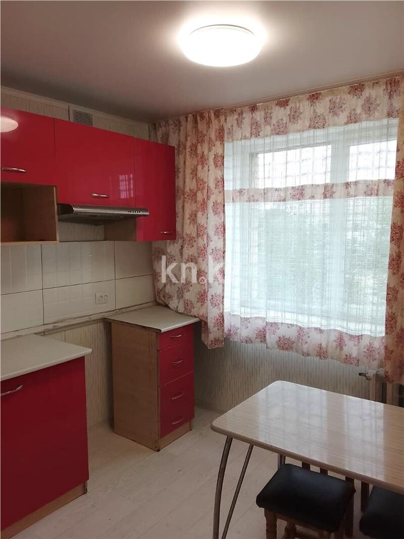 Продажа 1-комнатной квартиры, 30 м² - Продажа квартир в кирпичном доме в Абае - страница 2 фото 1 из 4