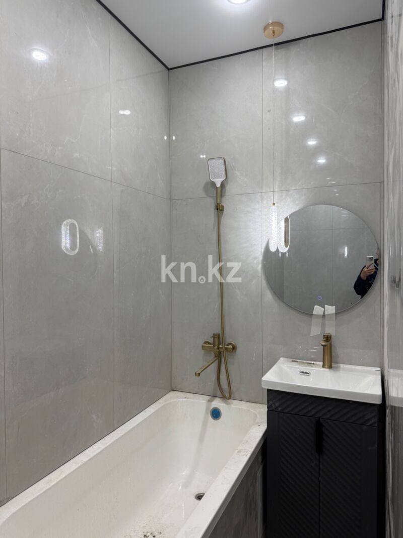 Продажа 3-комнатной квартиры, 48 м² - Продажа квартир в панельном доме в Казахстане - страница 4 фото 2 из 8