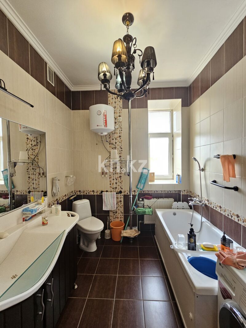 Продажа 9-комнатного дома, 477.1 м² - Продажа домов, коттеджей в Караганде - страница 5 фото 17 из 19