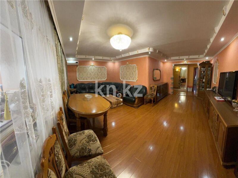 Продажа 4-комнатной квартиры, 97 м² - Продажа четырехкомнатных квартир в кирпичном доме в Караганде фото 2 из 28