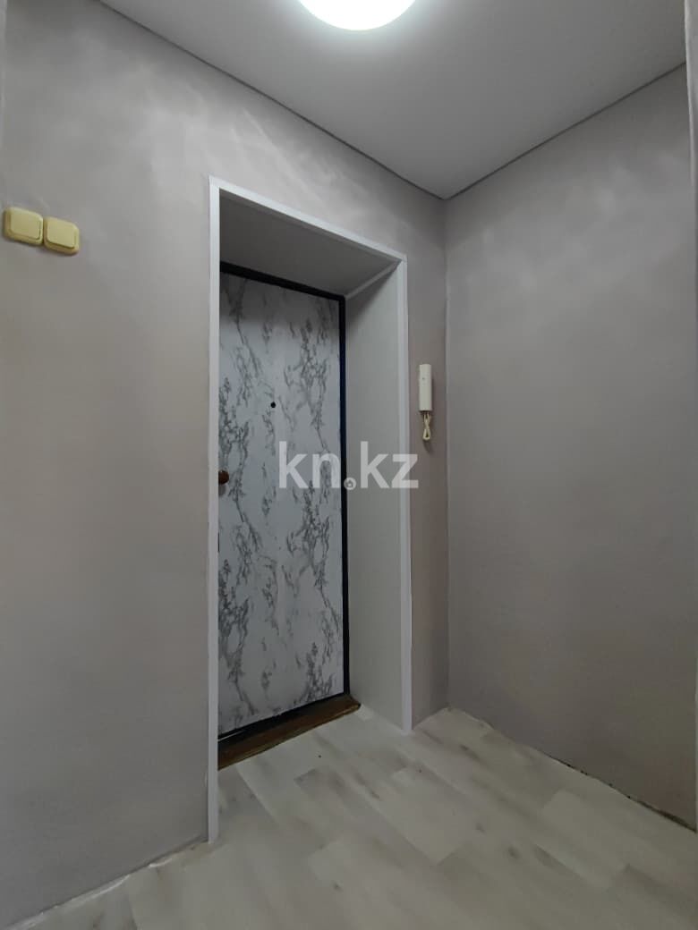 Продажа 3-комнатной квартиры, 42 м² - Продажа трехкомнатных квартир в Майкудуке Караганды - страница 8 фото 20 из 31