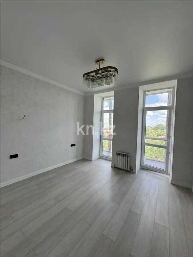 Продажа 4-комнатной квартиры, 135 м² - Продажа четырехкомнатных квартир в кирпичном доме в Казахстане фото 2 из 6