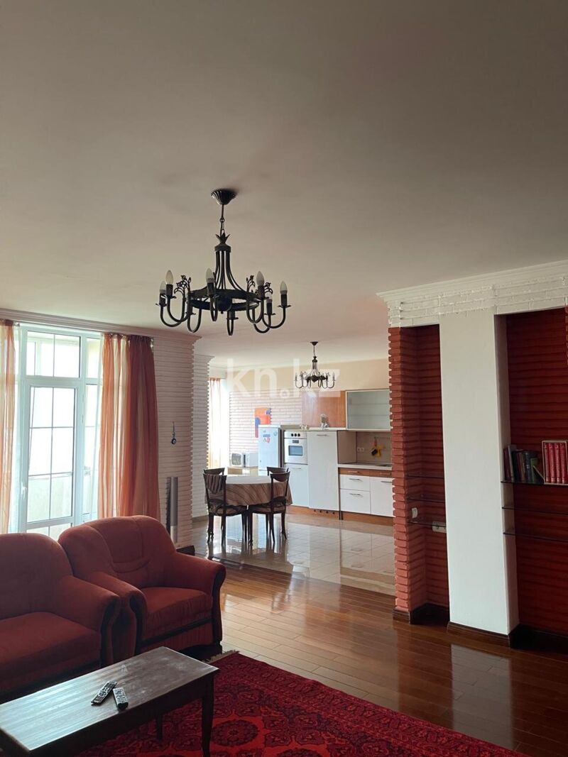 Аренда 2-комнатной квартиры, 137 м² - Аренда недвижимости в Алматы фото 2 из 17